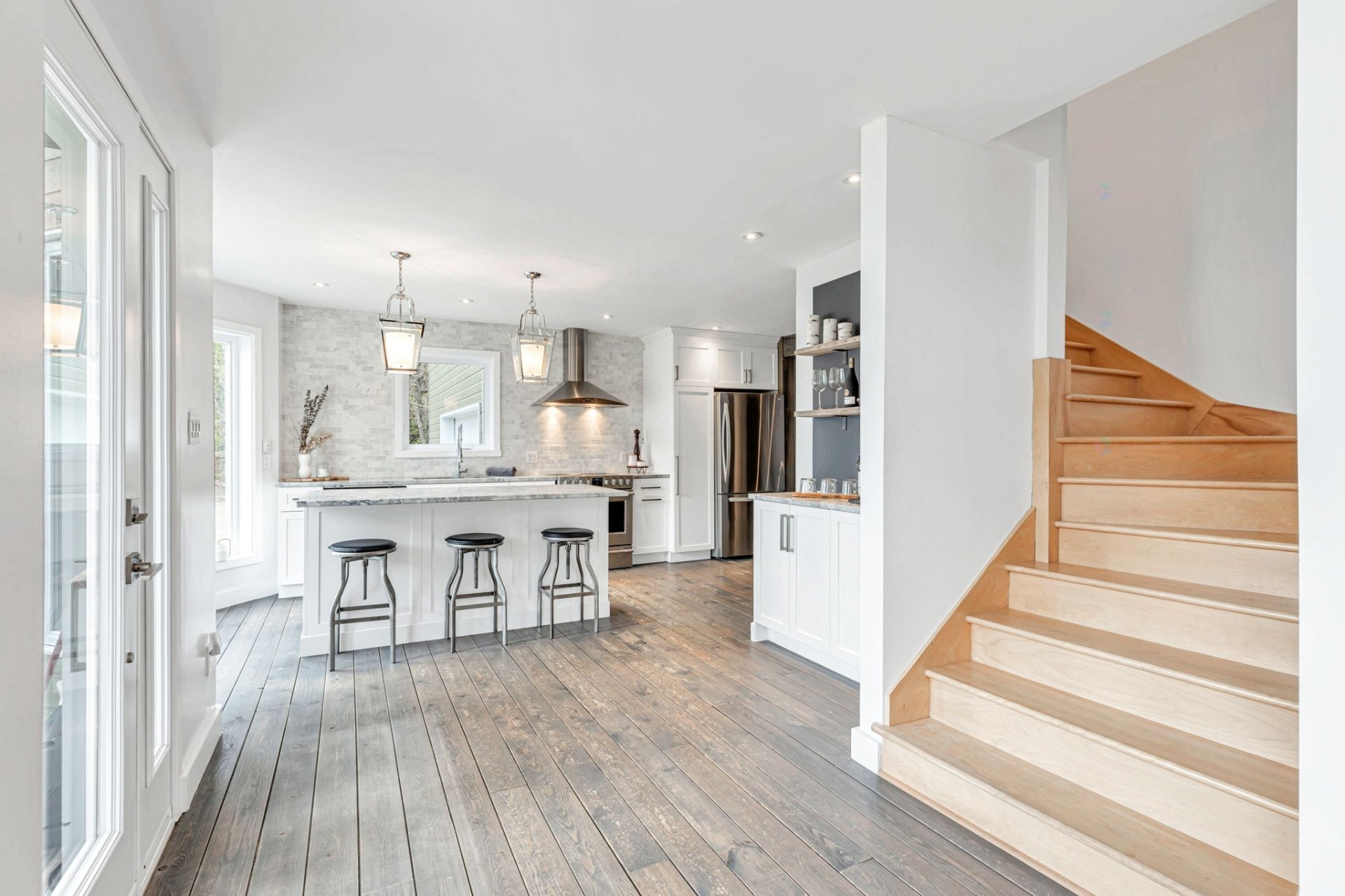 









2020


Ch. du Lac-Ste-Rose N.

,
Mandeville,




QC
J0K1L0

