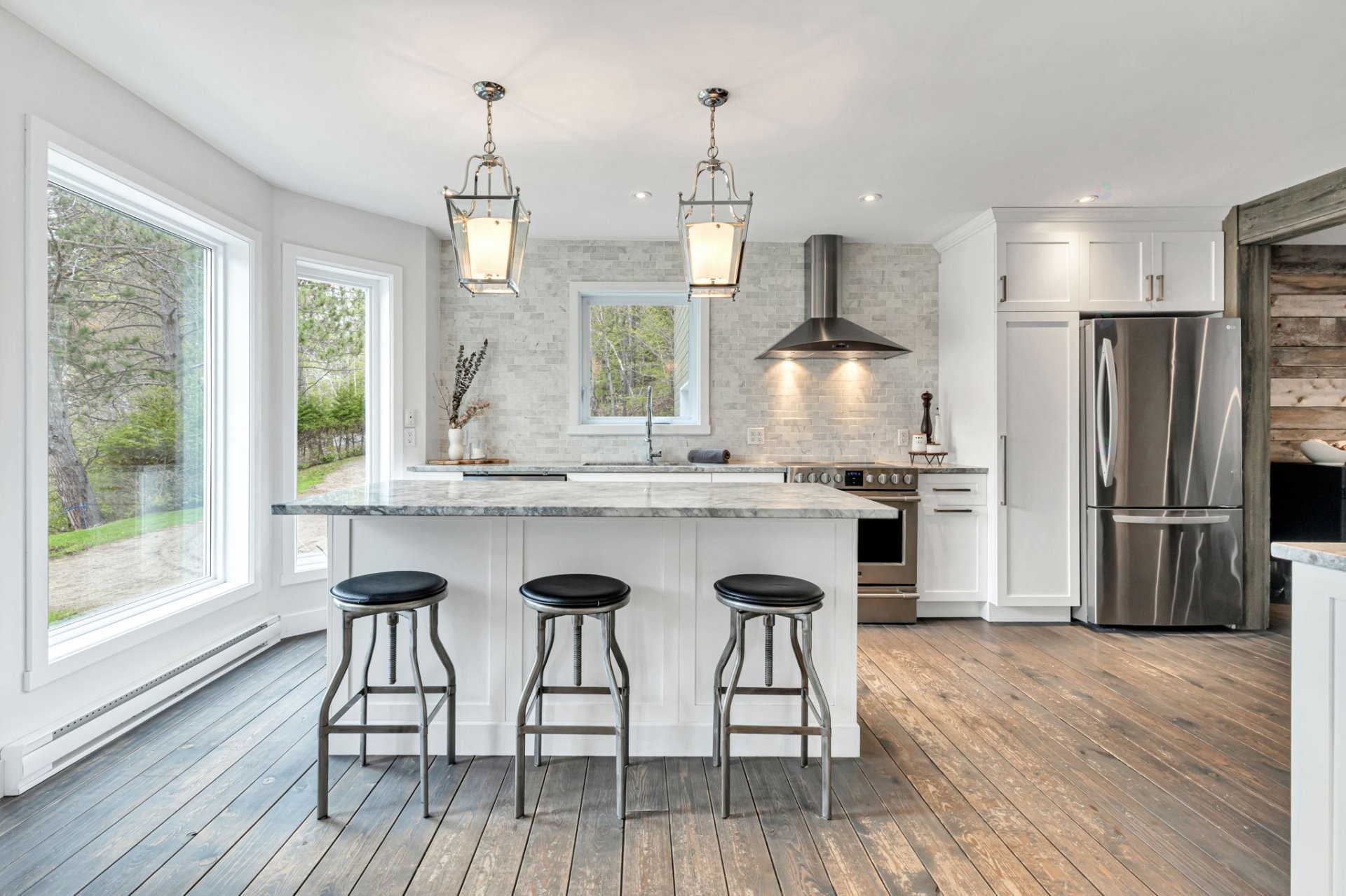 









2020


Ch. du Lac-Ste-Rose N.

,
Mandeville,




QC
J0K1L0

