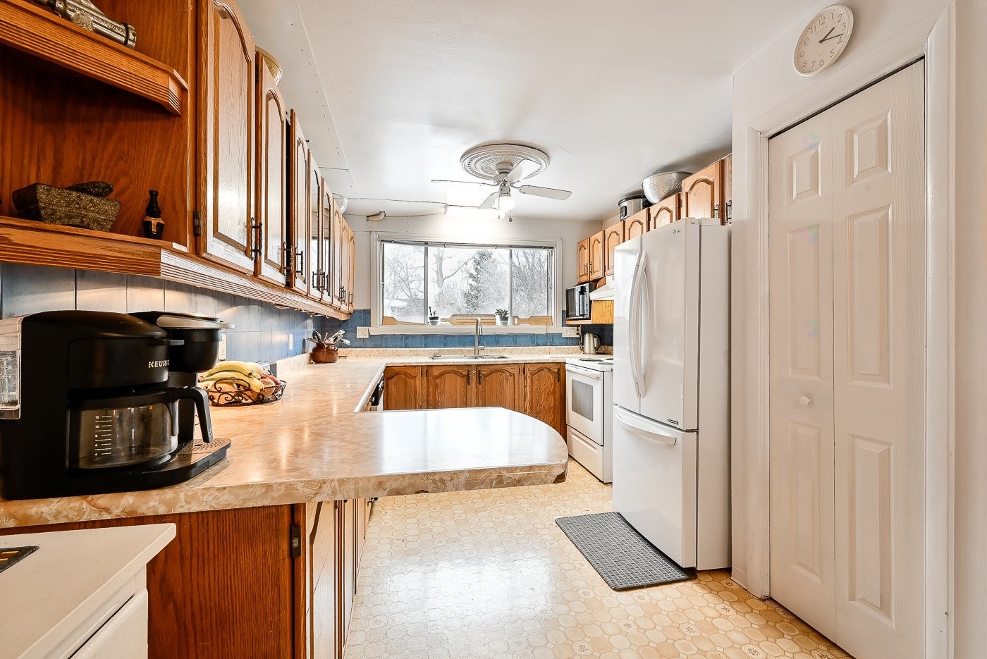 









208


Ch. St-Charles

,
Longueuil (Greenfield Park),




QC
J4V2K5

