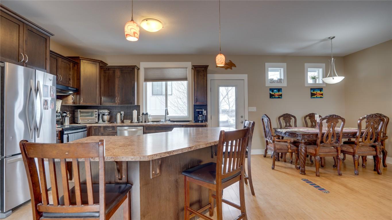 









4406A


25

Street,
Vernon,




BC
V1T 4S6

