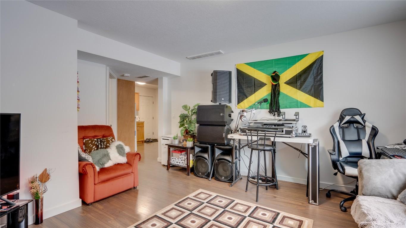 









4406A


25

Street,
Vernon,




BC
V1T 4S6

