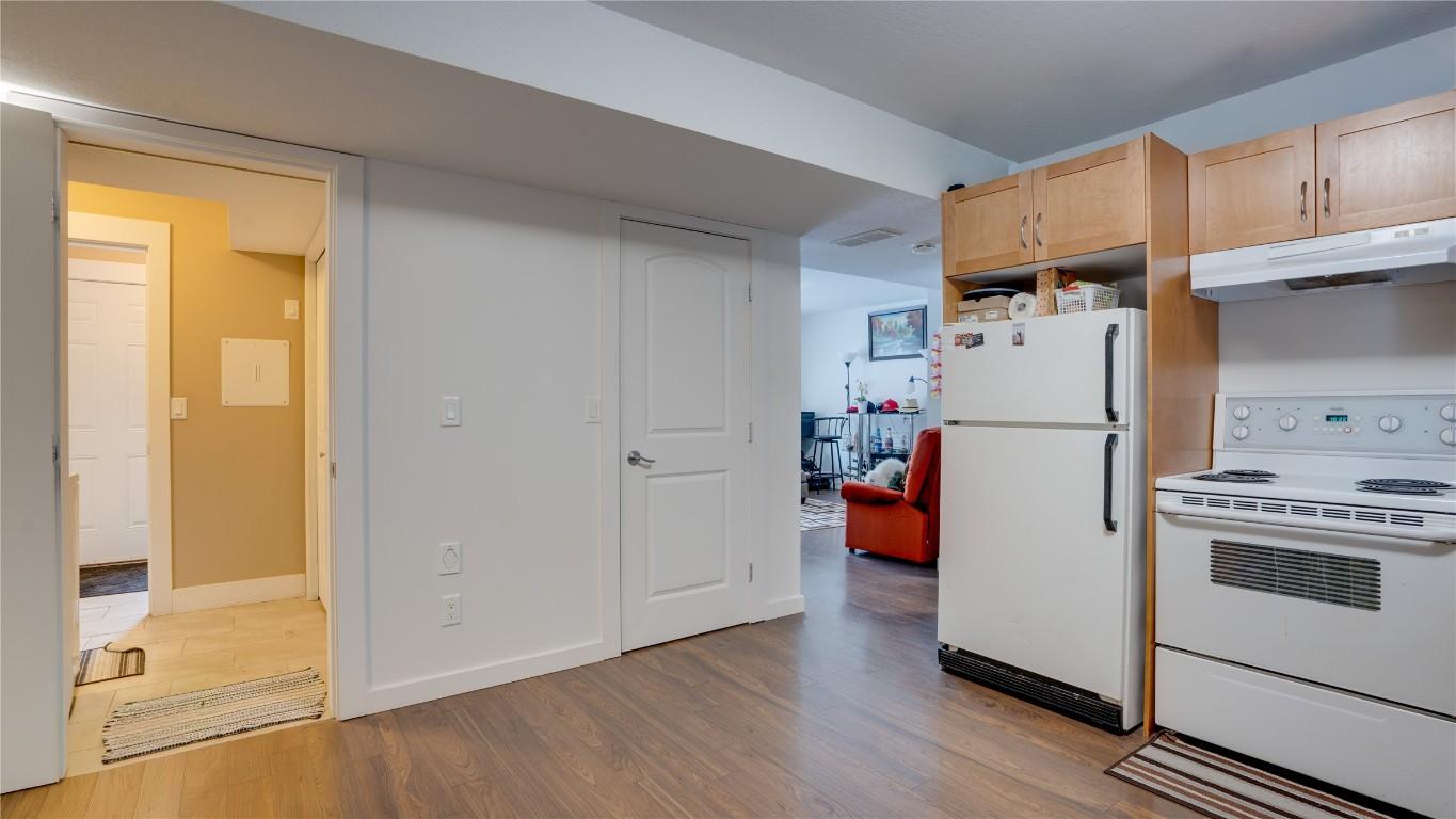 









4406A


25

Street,
Vernon,




BC
V1T 4S6

