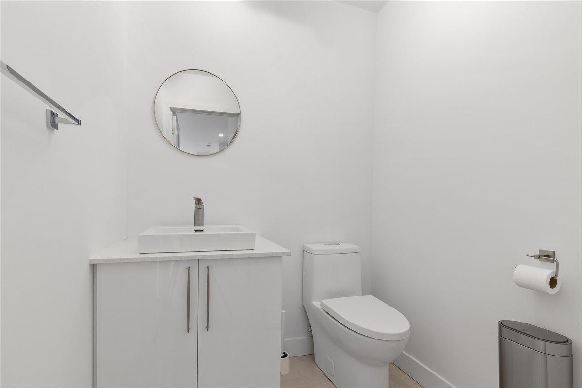 









1618

 - 1620


Rue Dézéry

, 101,
Montréal (Mercier/Hochelaga-Maisonneuve),




QC
H1W2R7

