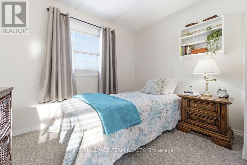 












46 SUNSET LANE

,
Horton,




Ontario
K7V0A5

