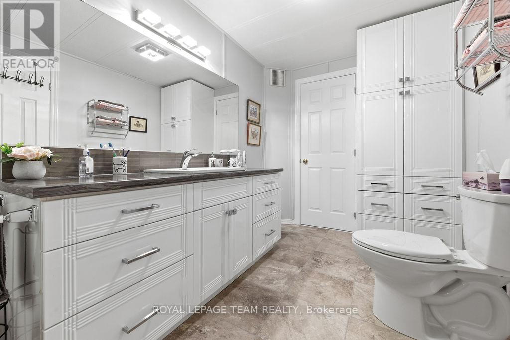 












46 SUNSET LANE

,
Horton,




Ontario
K7V0A5

