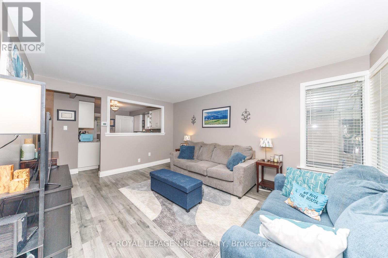 












40 SHAKESPEARE AVENUE

,
St. Catharines (Haig),




Ontario
L2R6M6

