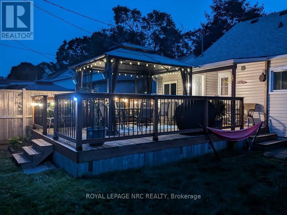 












40 SHAKESPEARE AVENUE

,
St. Catharines (Haig),




Ontario
L2R6M6

