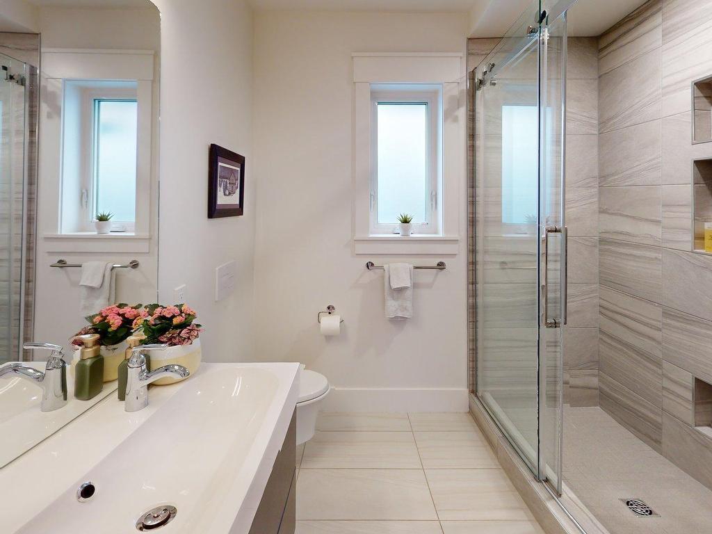 












6368 Edinburgh Street

,
Halifax,




NS
B3L 1W4

