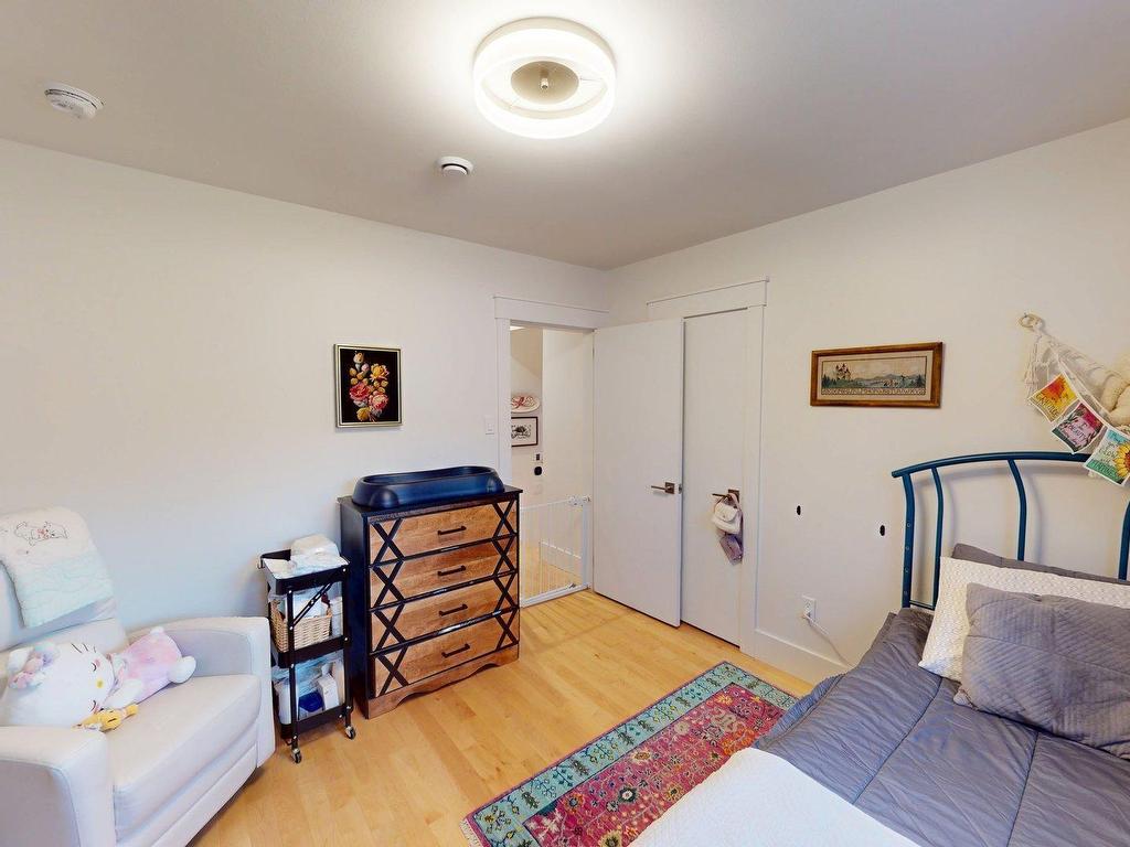 












6368 Edinburgh Street

,
Halifax,




NS
B3L 1W4

