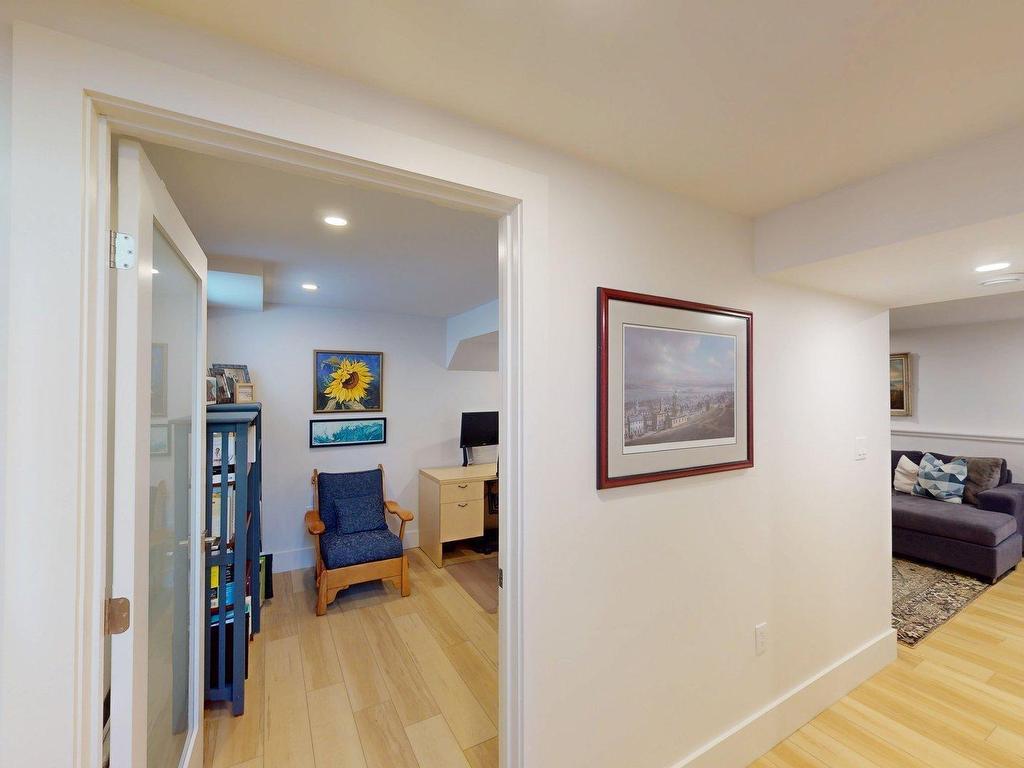 












6368 Edinburgh Street

,
Halifax,




NS
B3L 1W4

