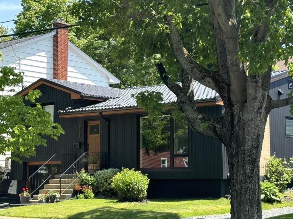 












6368 Edinburgh Street

,
Halifax,




NS
B3L 1W4

