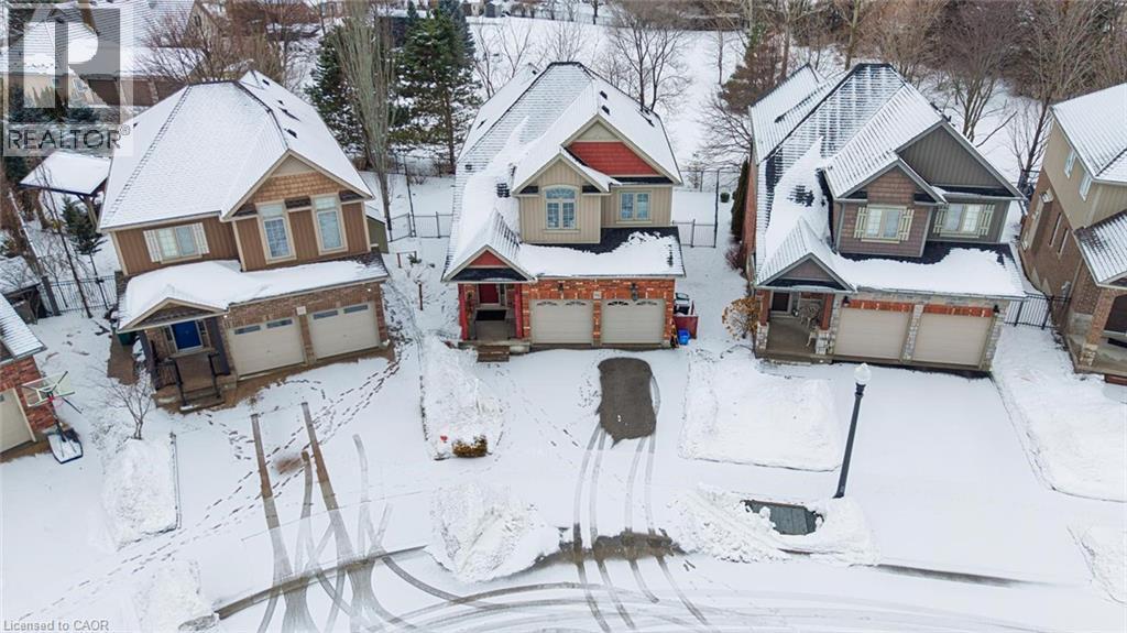 












941 PIONEER GROVE Court

,
Kitchener,




Ontario
N2P0B2

