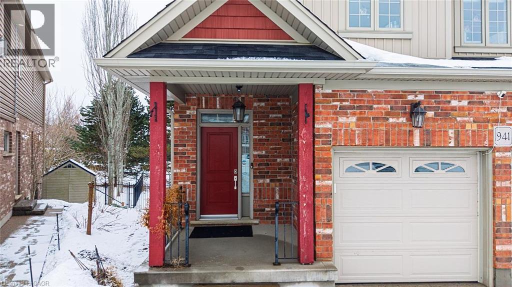 












941 PIONEER GROVE Court

,
Kitchener,




Ontario
N2P0B2

