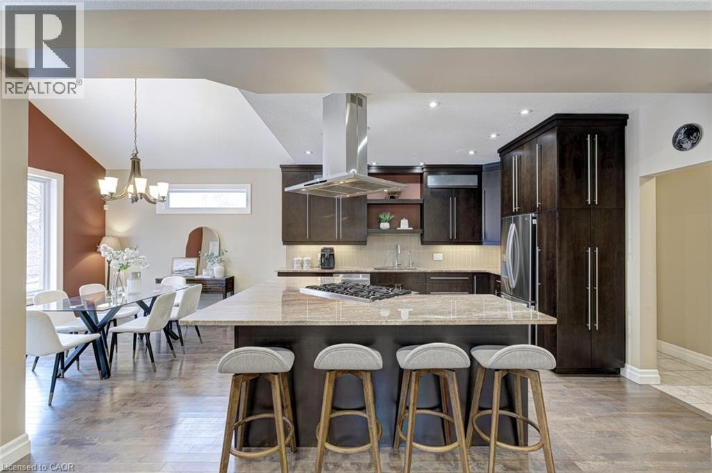 












941 PIONEER GROVE Court

,
Kitchener,




Ontario
N2P0B2

