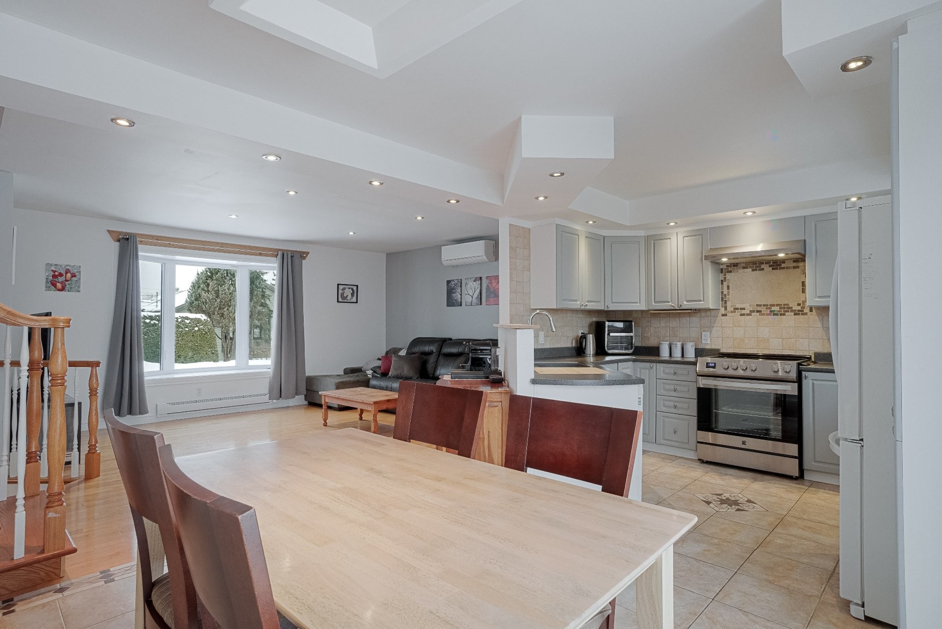 









257


Rue de Chambly

,
Repentigny (Repentigny),




QC
J5Y3P3

