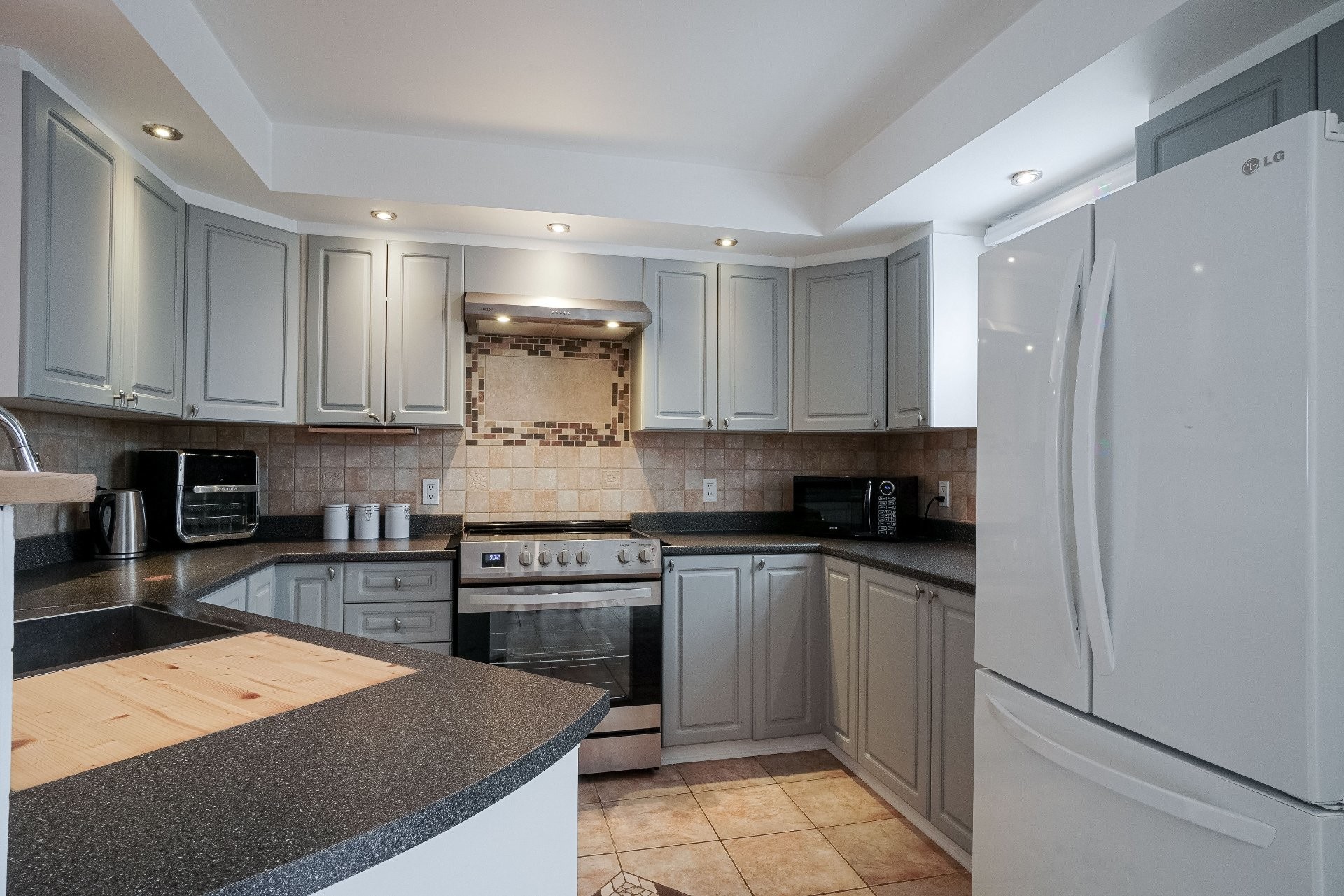 









257


Rue de Chambly

,
Repentigny (Repentigny),




QC
J5Y3P3

