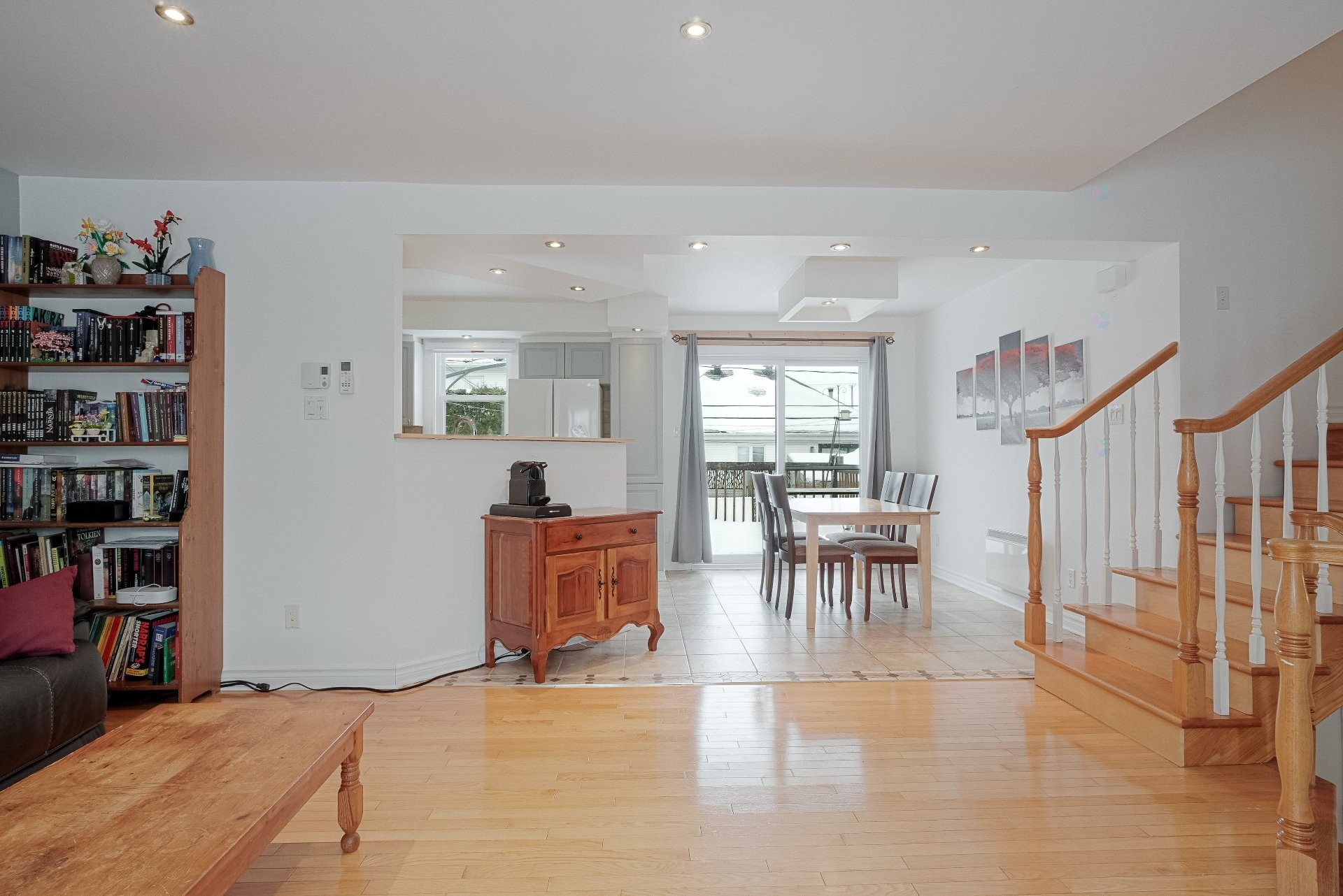 









257


Rue de Chambly

,
Repentigny (Repentigny),




QC
J5Y3P3

