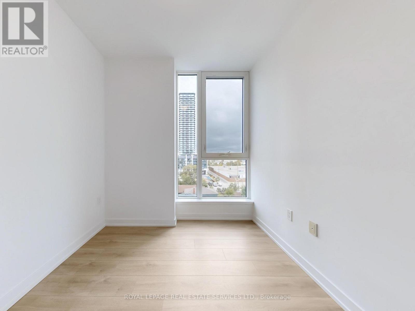












614 - 1195 THE QUEENSWAY

,
Toronto,




Ontario
M8Z0H1

