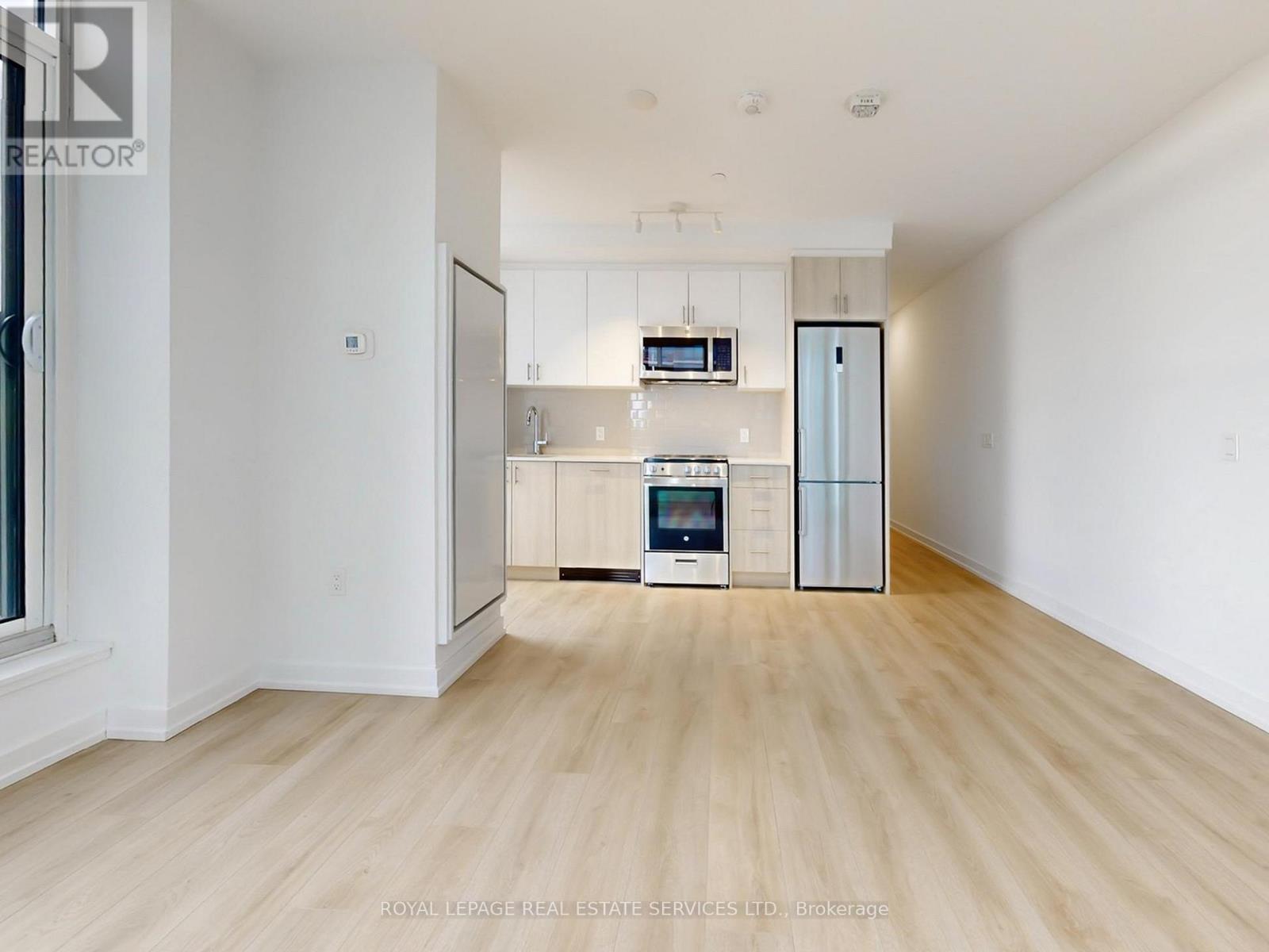 












614 - 1195 THE QUEENSWAY

,
Toronto,




Ontario
M8Z0H1

