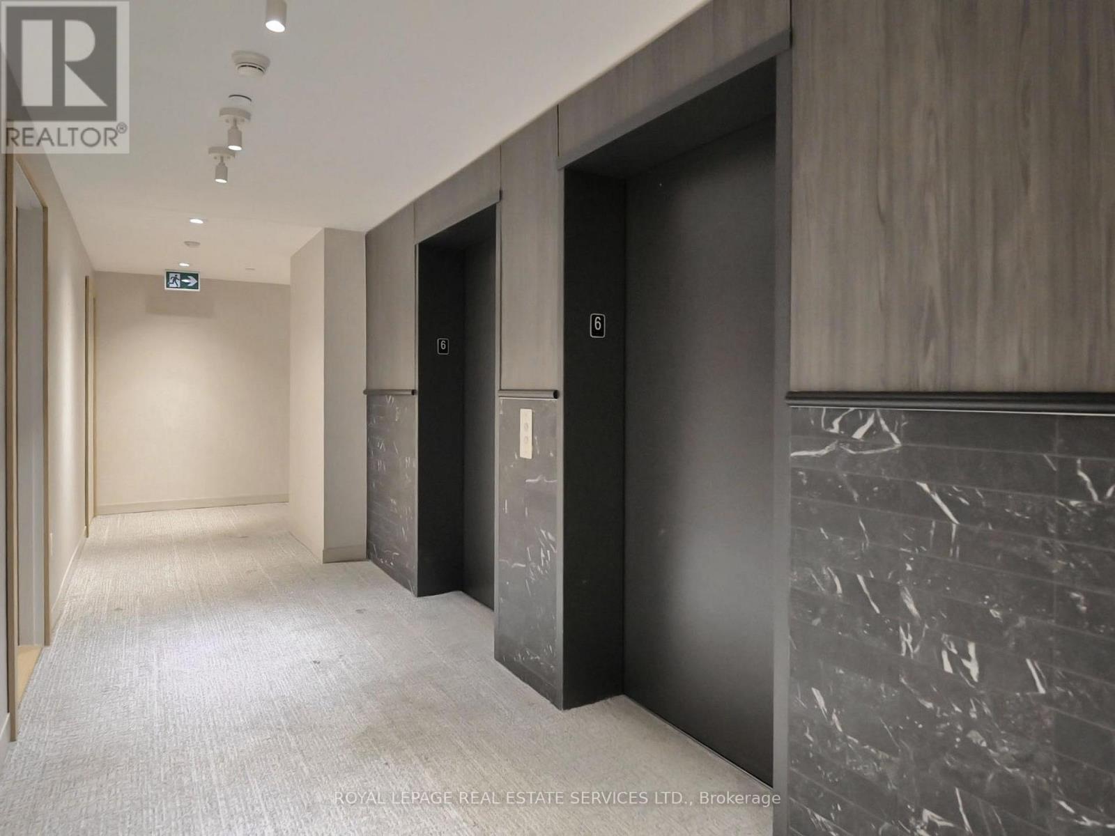 












614 - 1195 THE QUEENSWAY

,
Toronto,




Ontario
M8Z0H1

