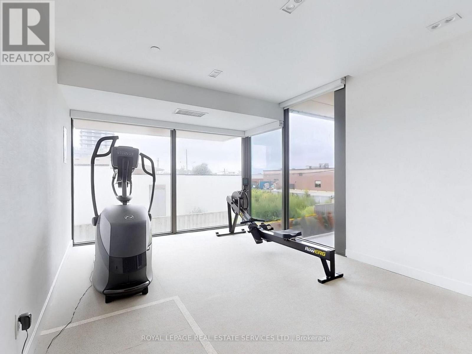 












614 - 1195 THE QUEENSWAY

,
Toronto,




Ontario
M8Z0H1

