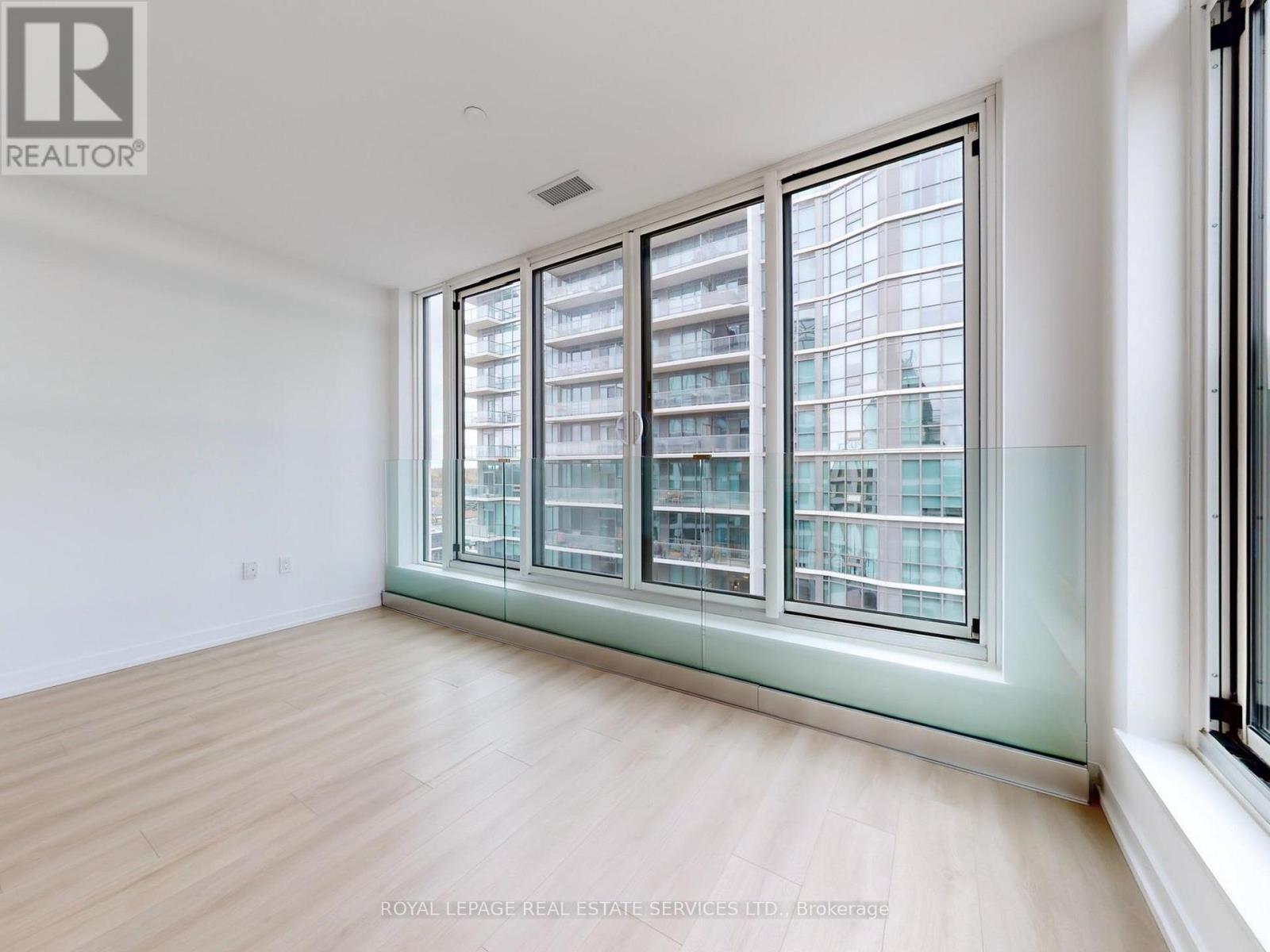 












614 - 1195 THE QUEENSWAY

,
Toronto,




Ontario
M8Z0H1

