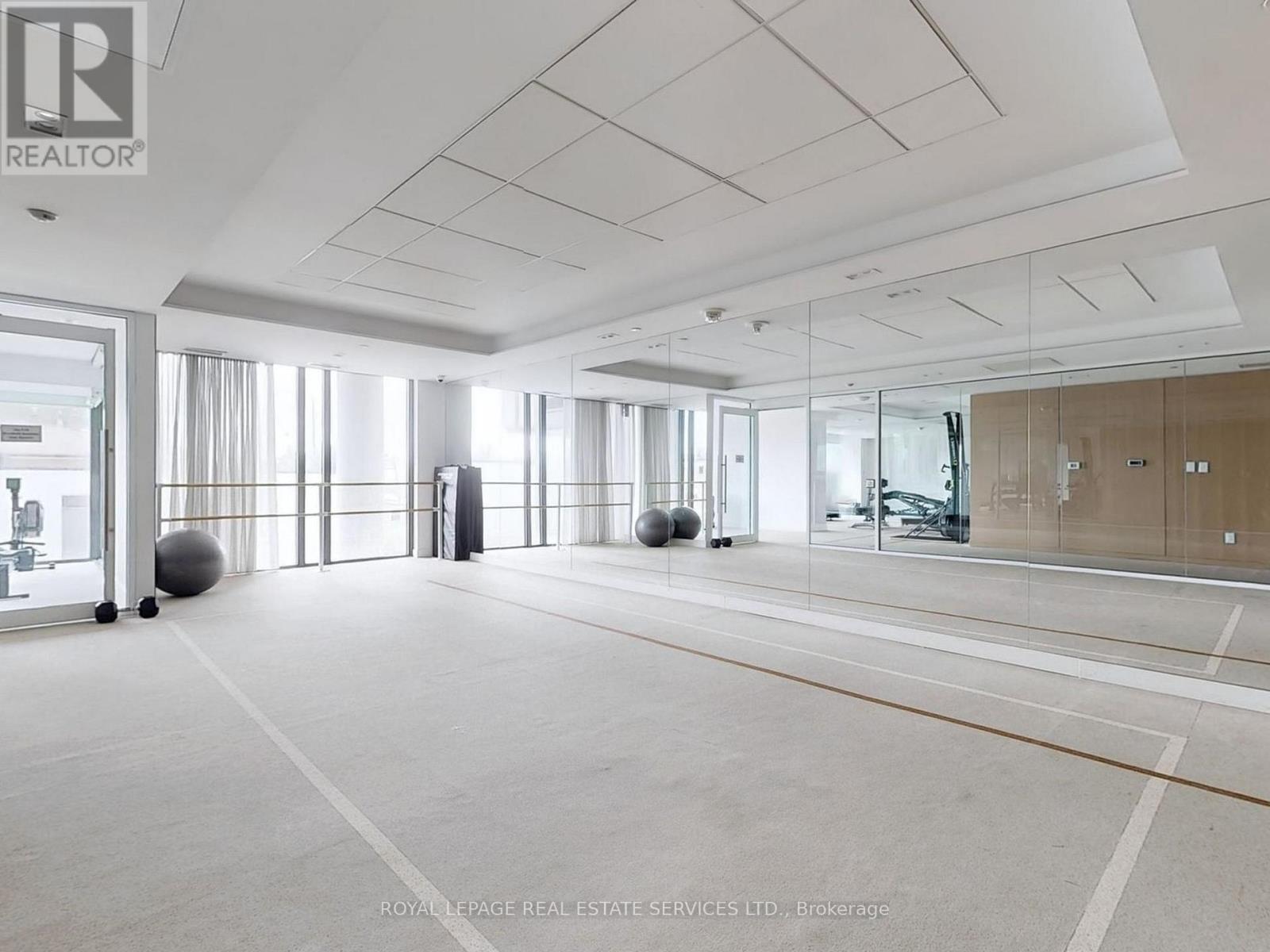 












614 - 1195 THE QUEENSWAY

,
Toronto,




Ontario
M8Z0H1

