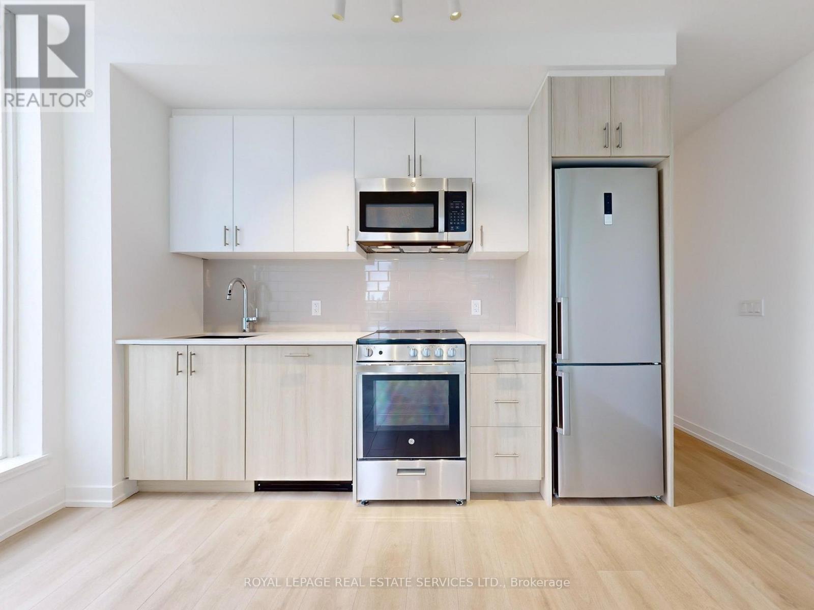 












614 - 1195 THE QUEENSWAY

,
Toronto,




Ontario
M8Z0H1

