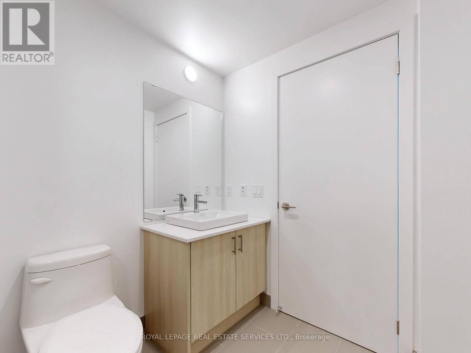 












614 - 1195 THE QUEENSWAY

,
Toronto,




Ontario
M8Z0H1

