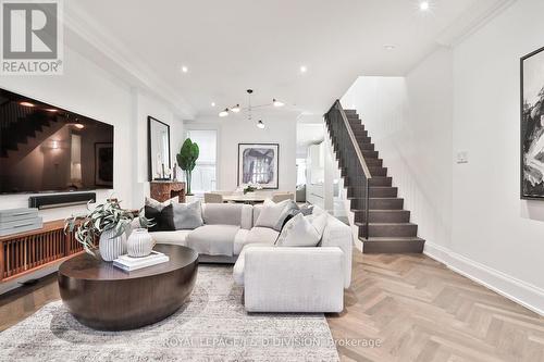Fully renovated Victorian, soaring ceilings