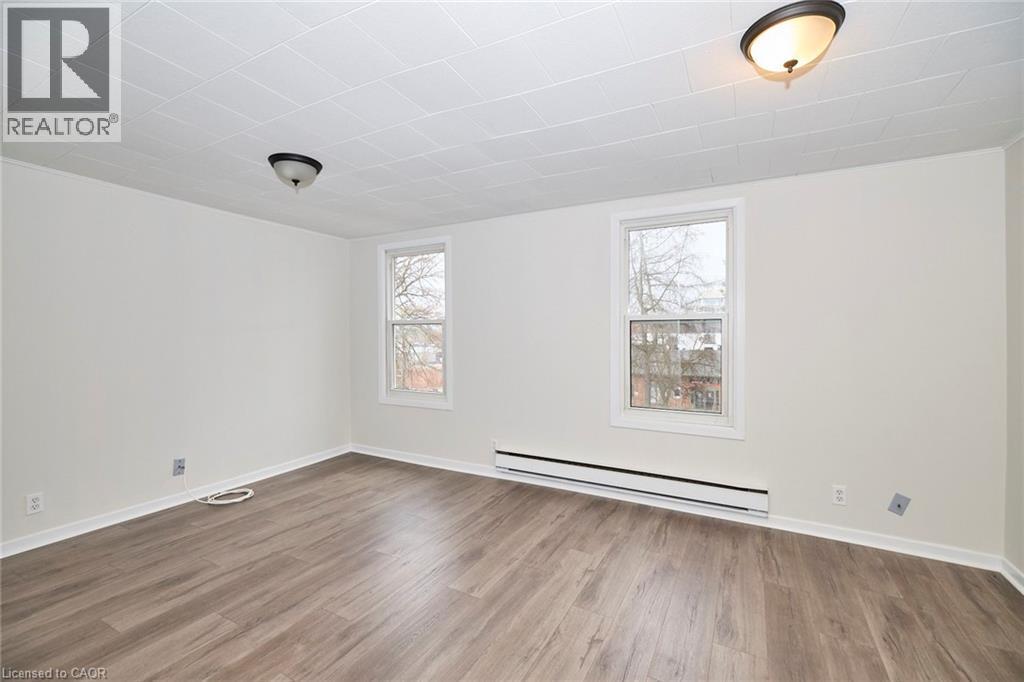 












33 LOCK Street Unit# 3

,
St. Catharines,




Ontario
L2N5B8

