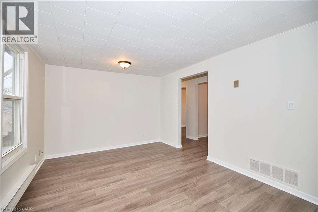 












33 LOCK Street Unit# 3

,
St. Catharines,




Ontario
L2N5B8

