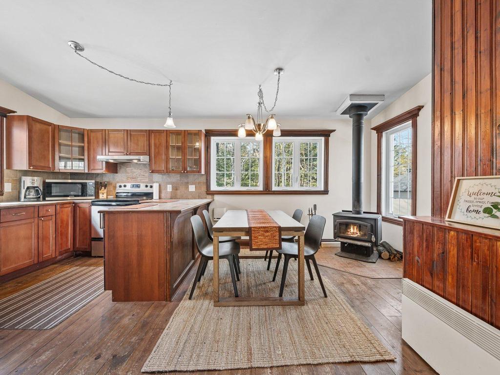 









92


Rue de la Traverse

,
Magog,




QC
J1X0M6

