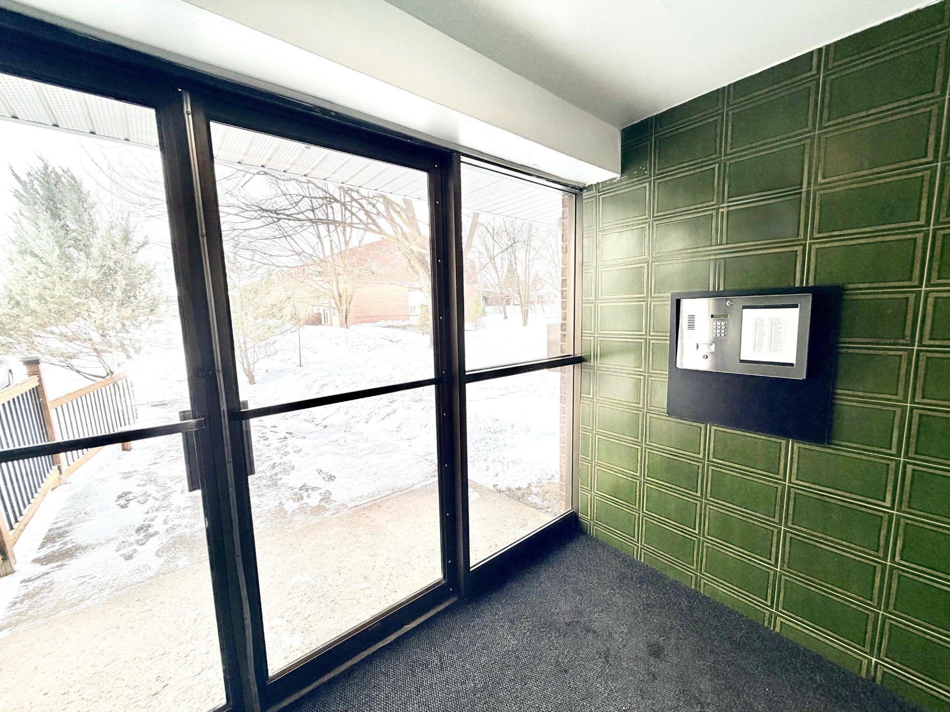 









39


Boul. Brunswick

, 302,
Dollard-des-Ormeaux,




QC
H9B2M2

