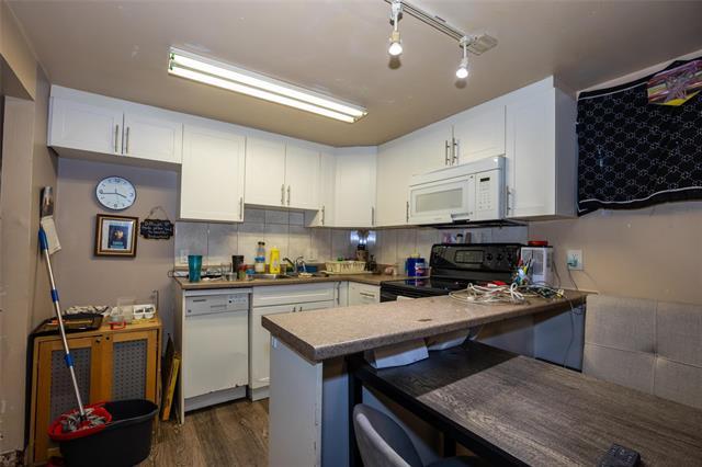 









683


Toronto

ST,
Winnipeg,




MB
R3R 1Z4

