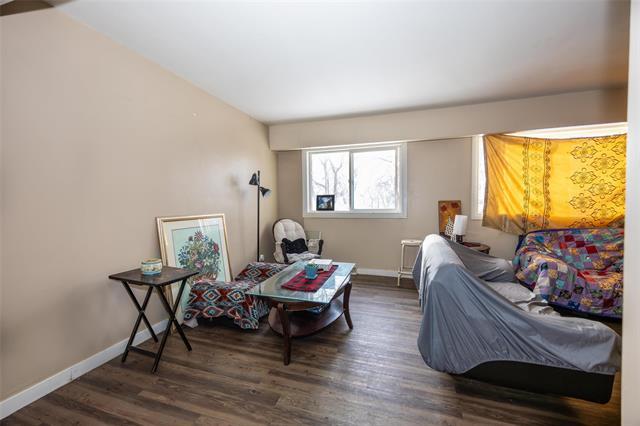 









683


Toronto

ST,
Winnipeg,




MB
R3R 1Z4

