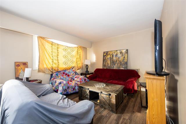 









683


Toronto

ST,
Winnipeg,




MB
R3R 1Z4

