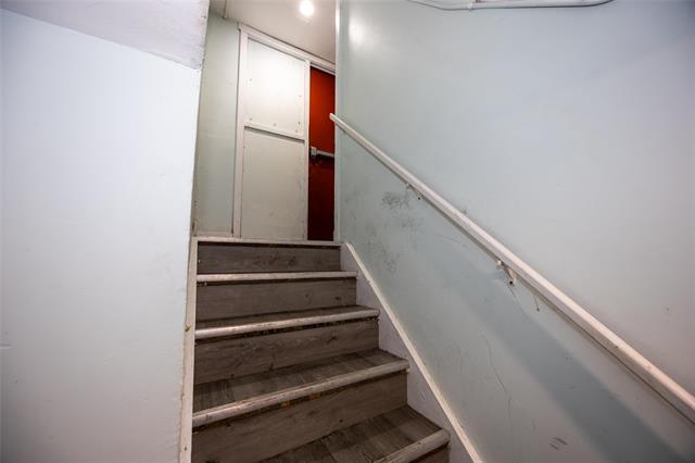 









683


Toronto

ST,
Winnipeg,




MB
R3R 1Z4

