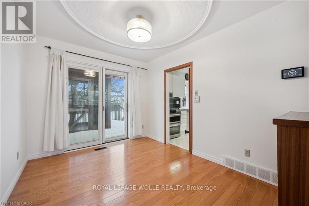 












123 LORRAINE AVENUE

,
Kitchener,




Ontario
N2B2N1

