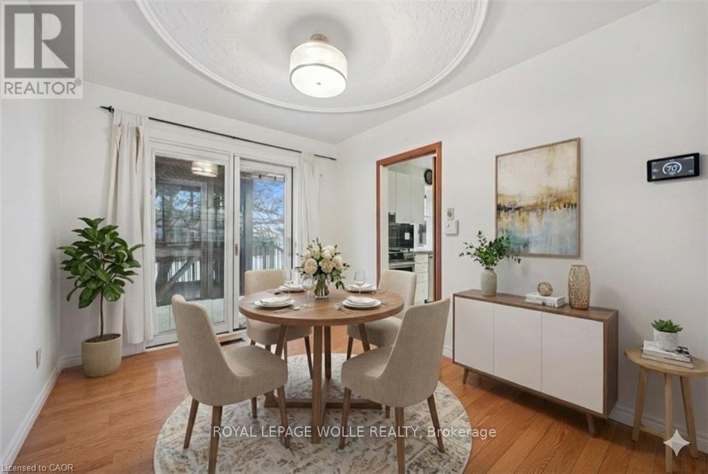 












123 LORRAINE AVENUE

,
Kitchener,




Ontario
N2B2N1

