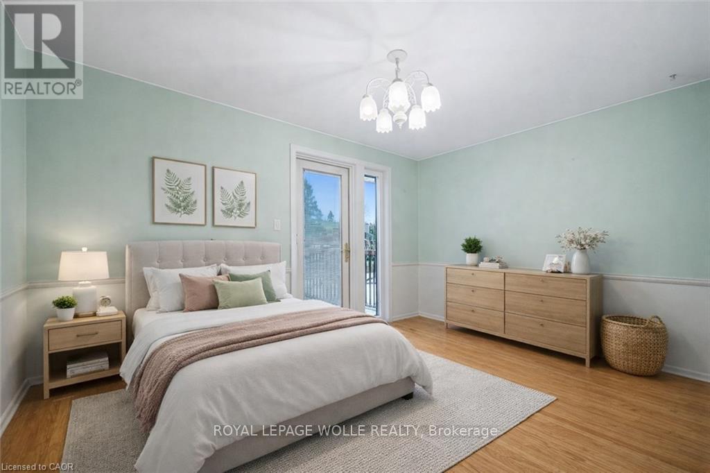 












123 LORRAINE AVENUE

,
Kitchener,




Ontario
N2B2N1

