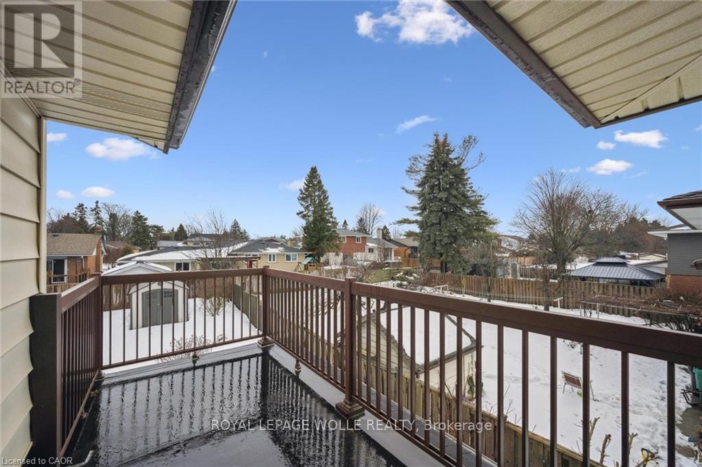 












123 LORRAINE AVENUE

,
Kitchener,




Ontario
N2B2N1

