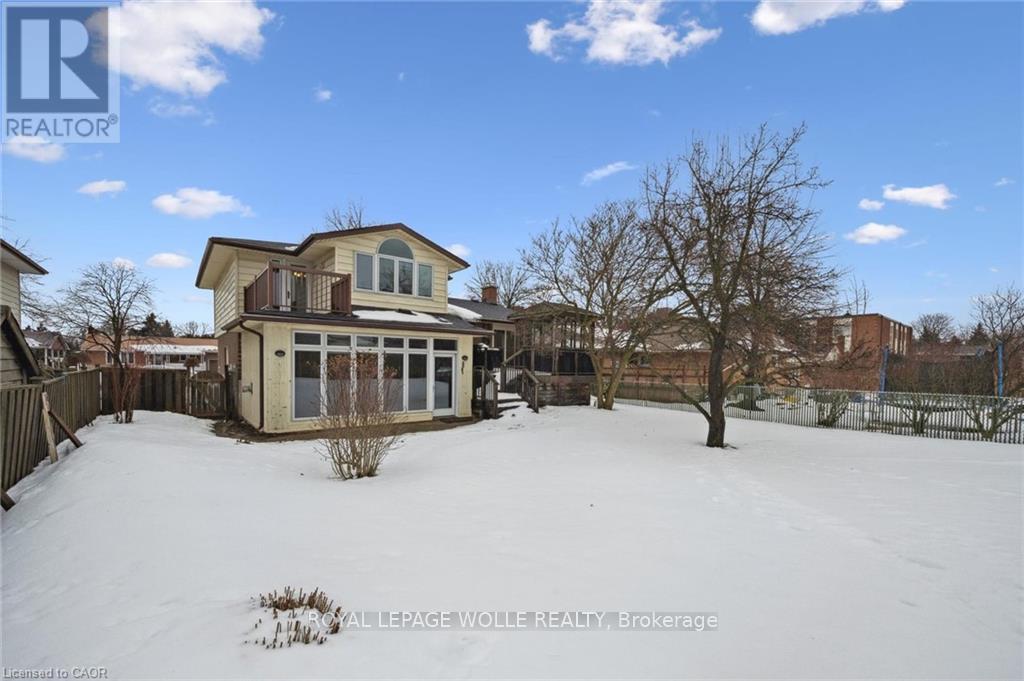 












123 LORRAINE AVENUE

,
Kitchener,




Ontario
N2B2N1

