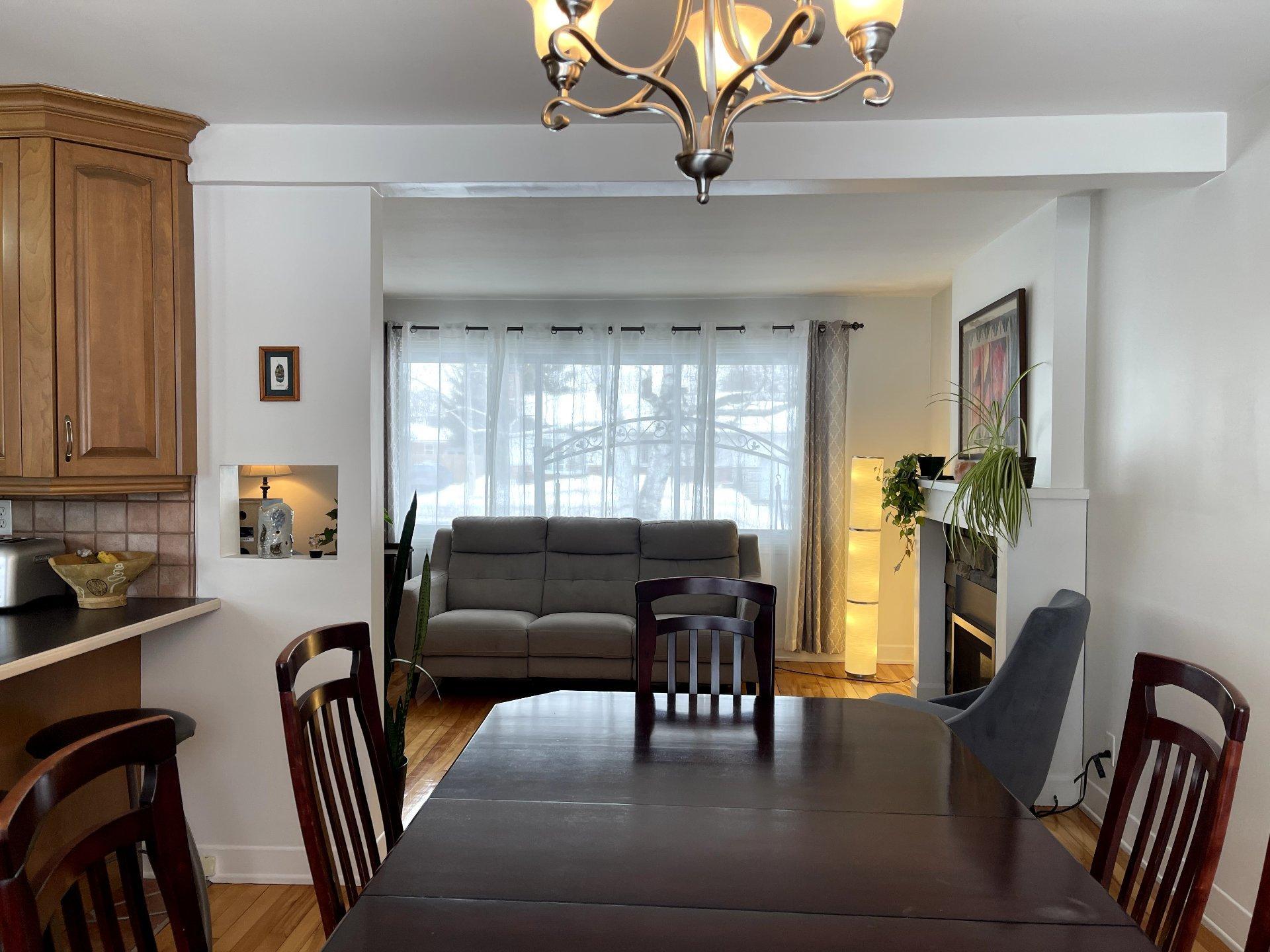 









182


Av. Duke-of-Kent

,
Pointe-Claire,




QC
H9R1Y3

