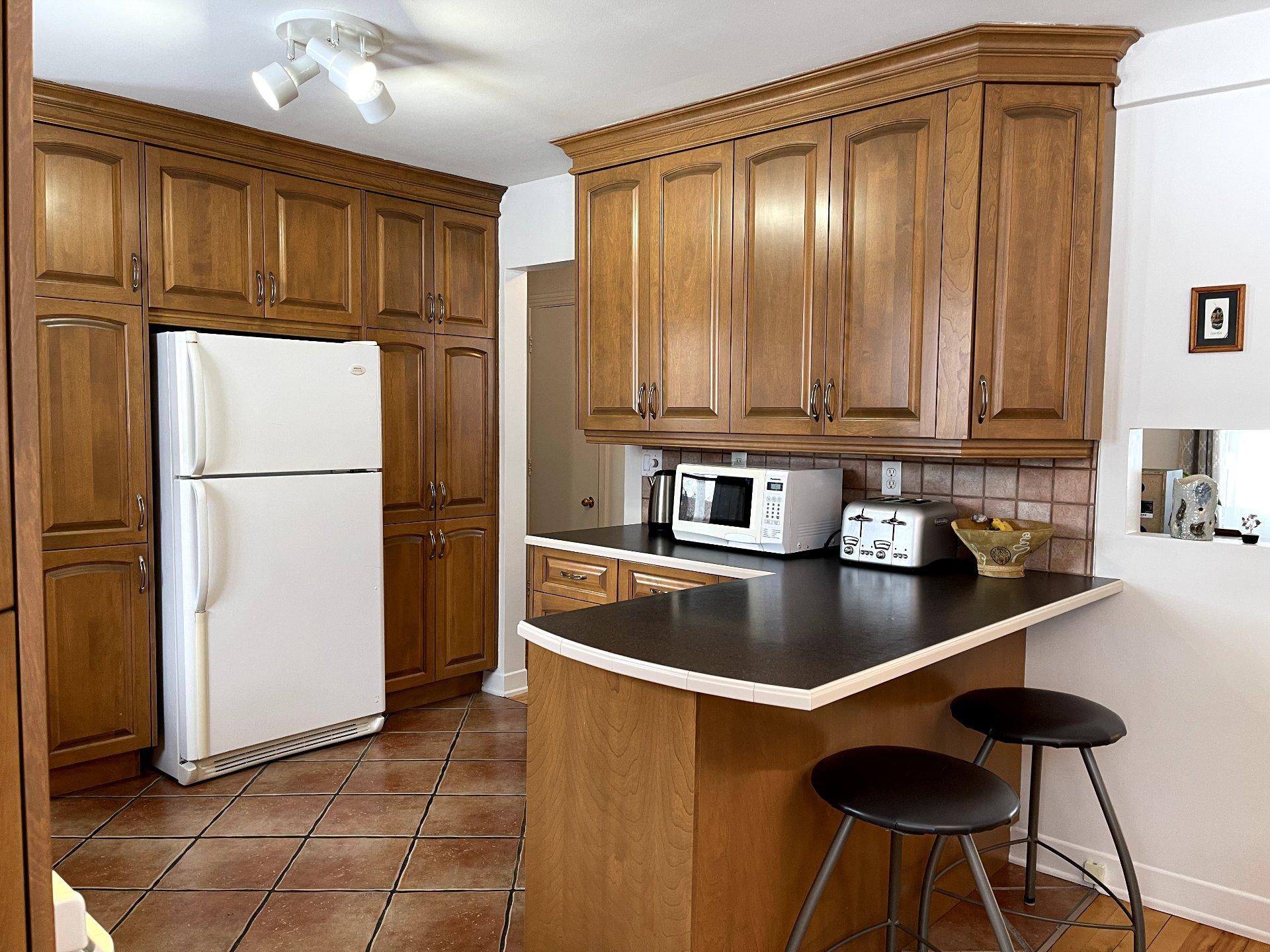 









182


Av. Duke-of-Kent

,
Pointe-Claire,




QC
H9R1Y3

