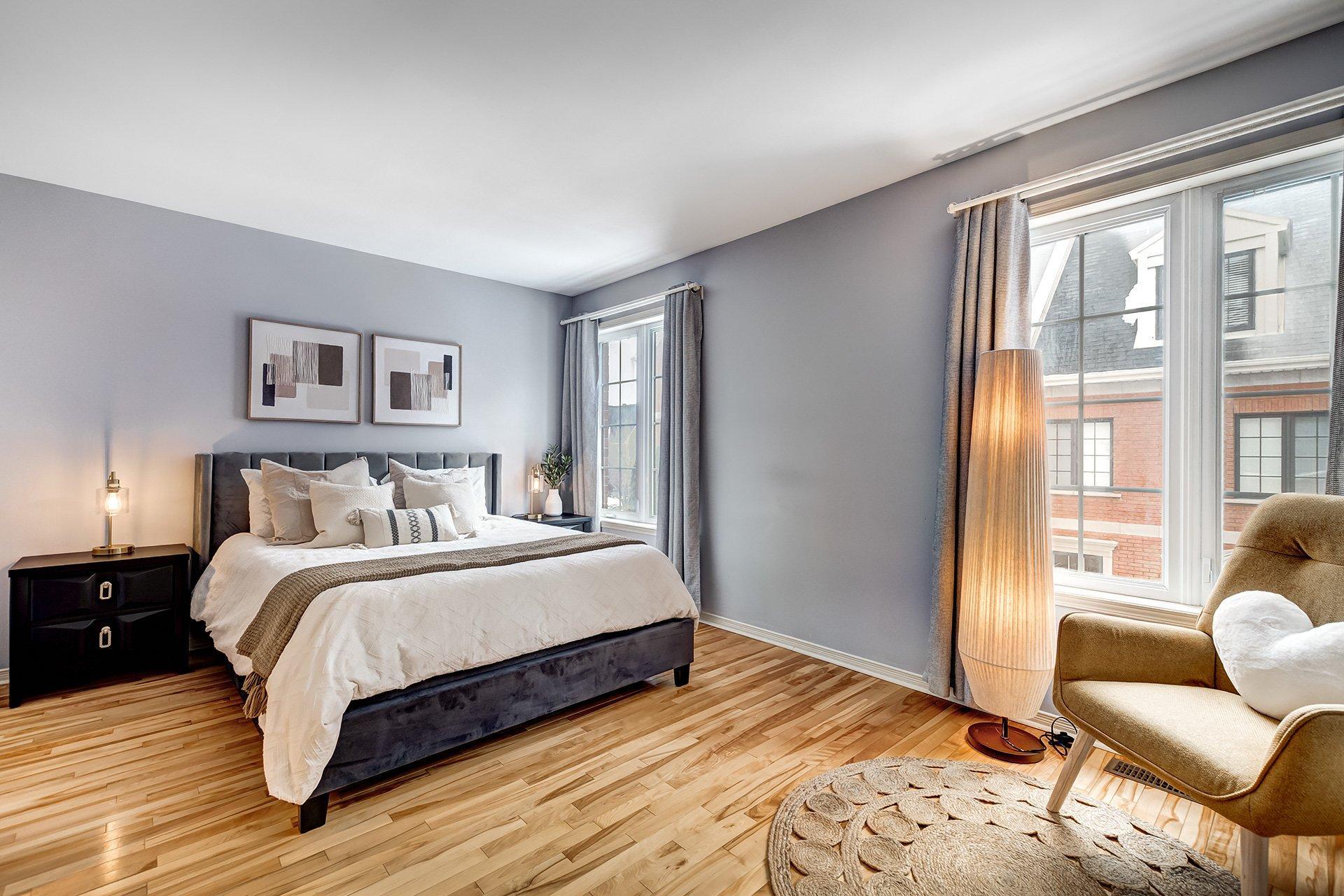 









2686


Av. Ernest-Hemingway

,
Montréal (Saint-Laurent),




QC
H4R3E7

