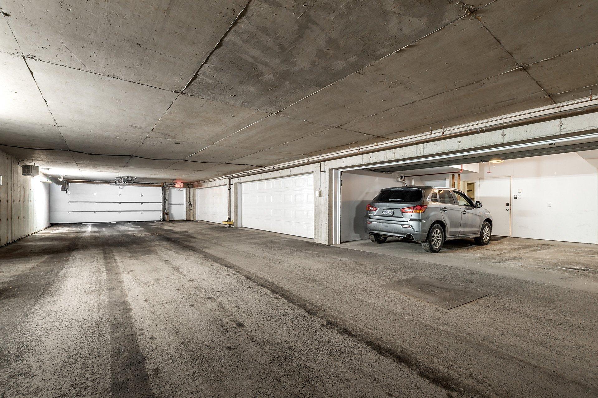 









2686


Av. Ernest-Hemingway

,
Montréal (Saint-Laurent),




QC
H4R3E7

