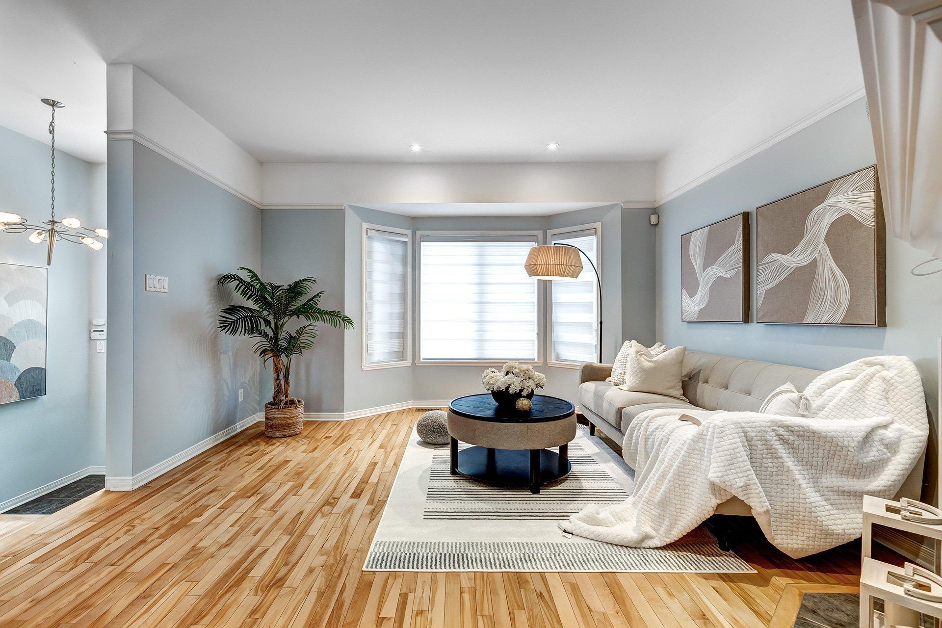 









2686


Av. Ernest-Hemingway

,
Montréal (Saint-Laurent),




QC
H4R3E7

