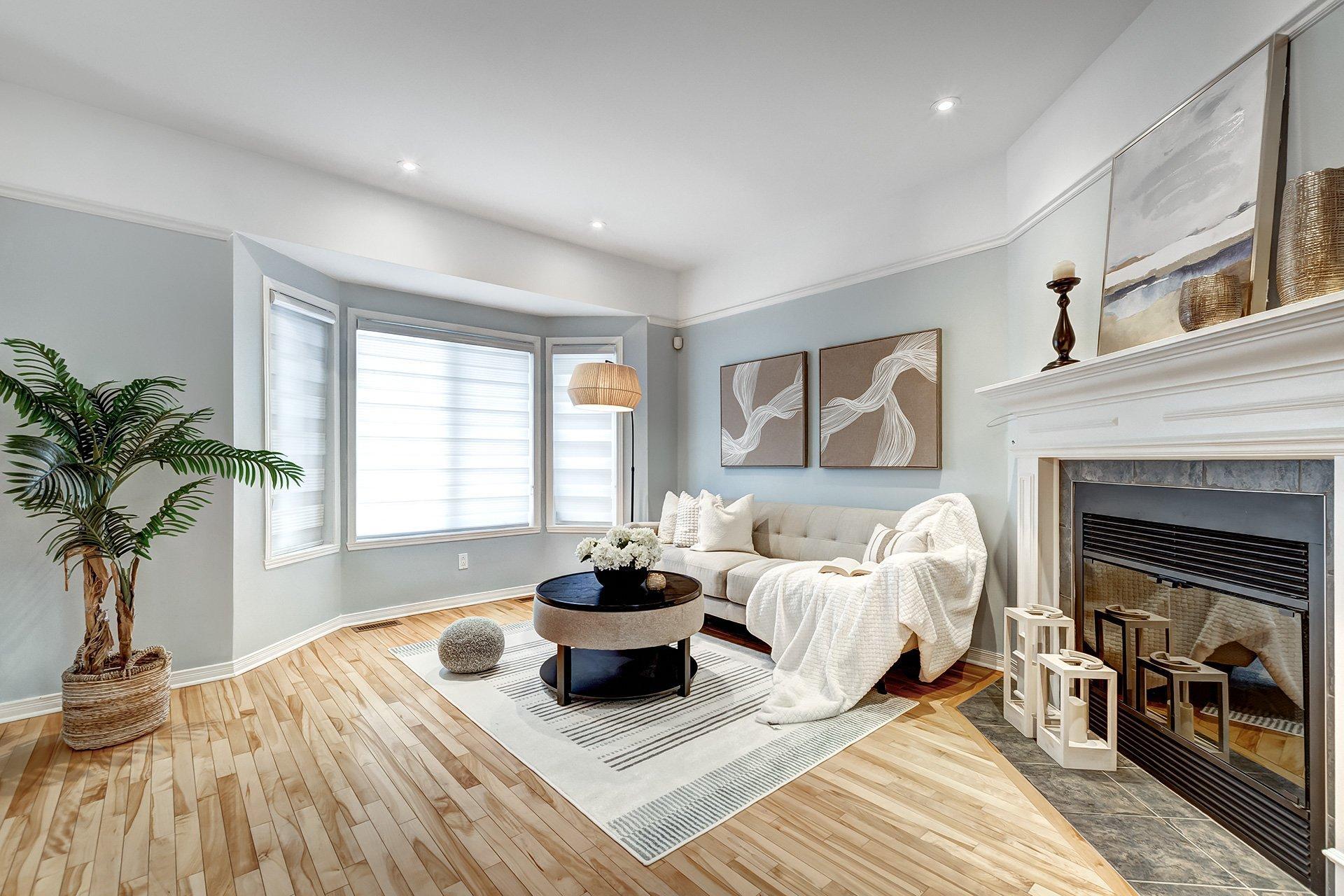 









2686


Av. Ernest-Hemingway

,
Montréal (Saint-Laurent),




QC
H4R3E7

