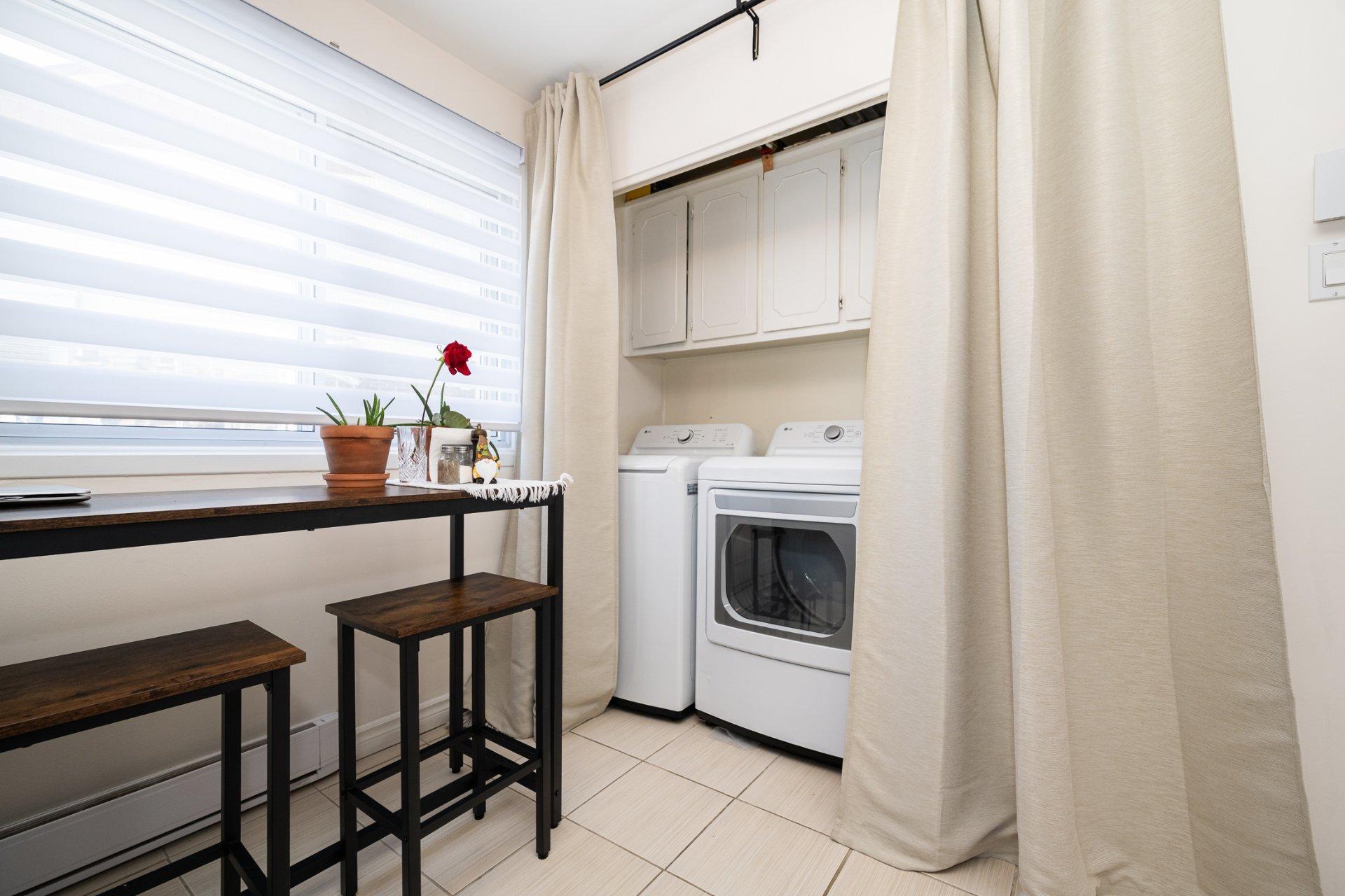 









503


Rue de Callas

,
Laval (Chomedey),




QC
H7W4V2

